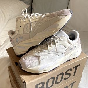 Yeezy 700 Analog Men US12 LikeNew